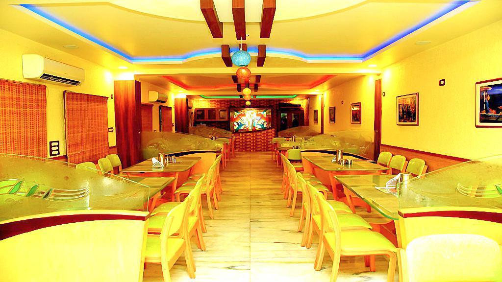 Sindhu Towers Hotel Vellore Exterior photo